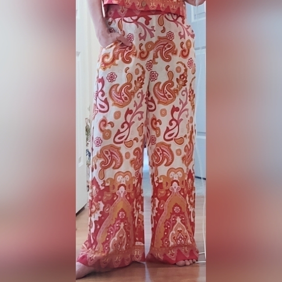 2 piece Haute Hippie - Picture 9 of 16